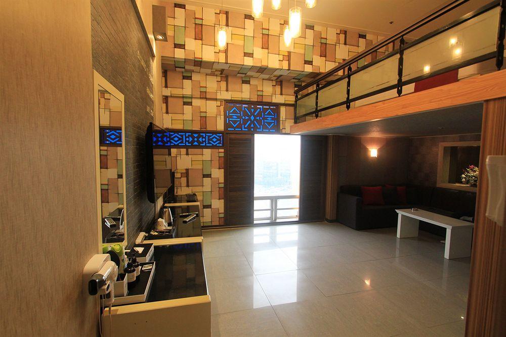 Arban City Hotel Busan Esterno foto