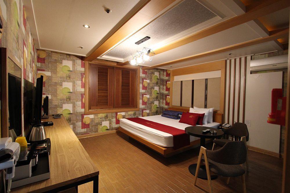 Arban City Hotel Busan Esterno foto